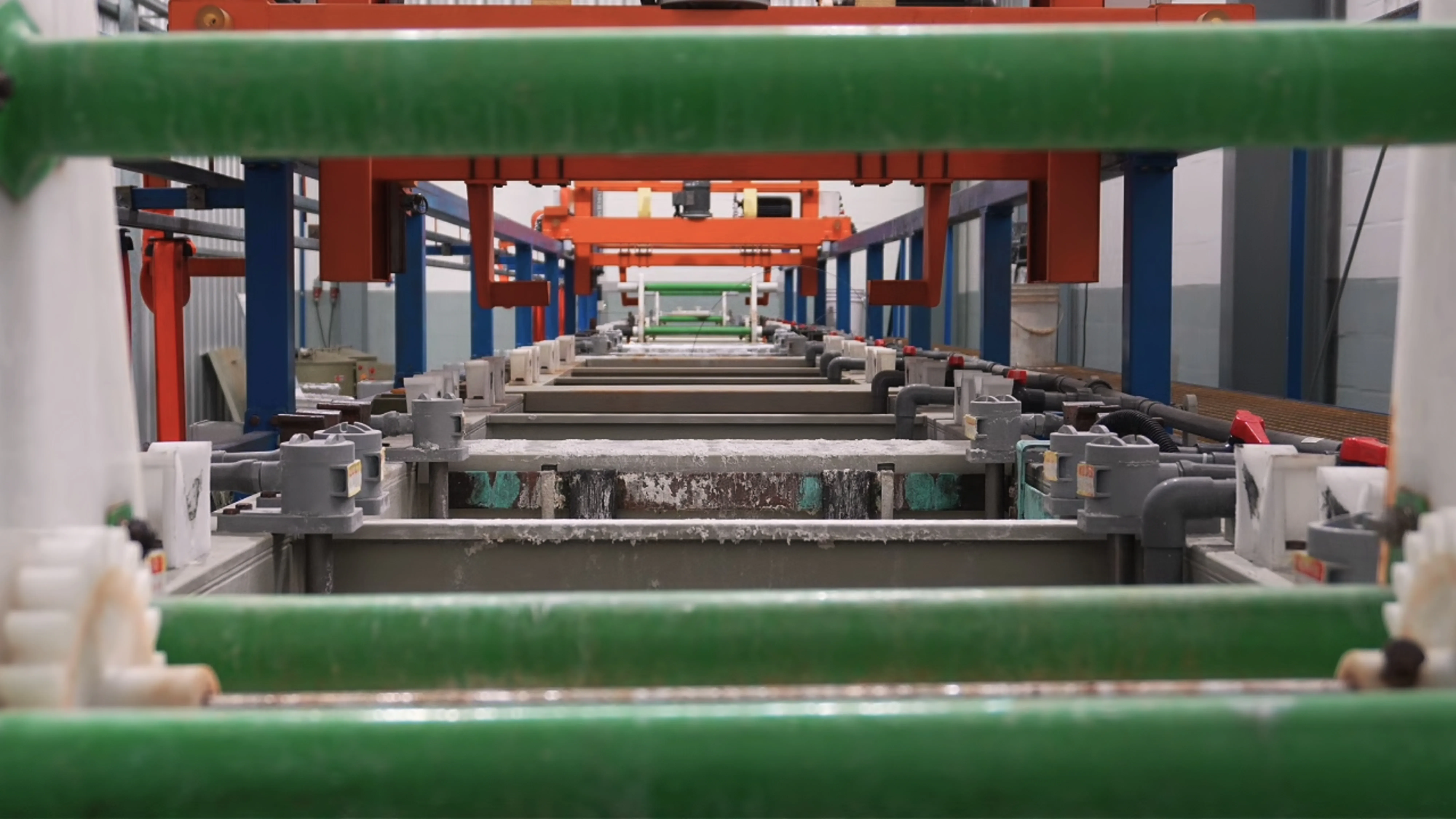 Línea de bateas del sector de zincado de HSF